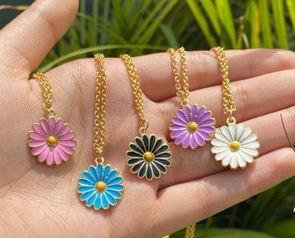 Daisy Flower Charm Pendant